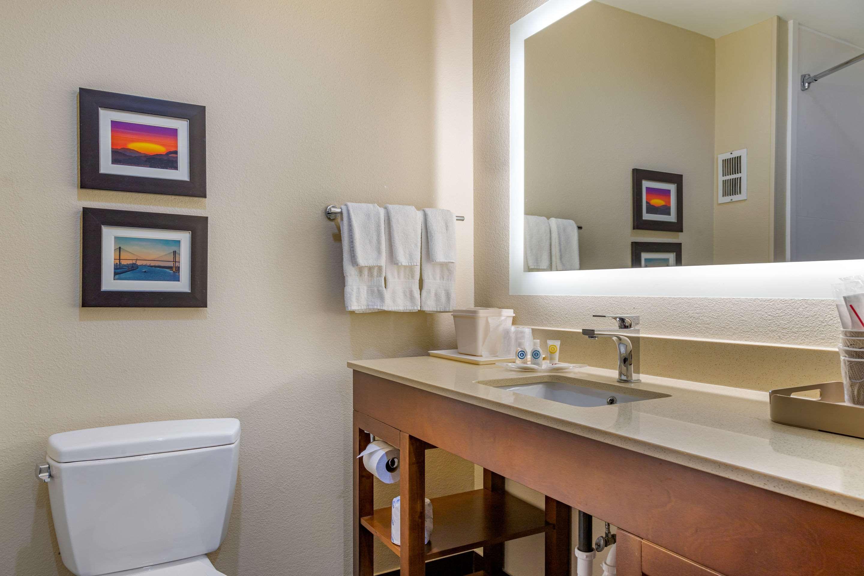 Comfort Suites Savannah Gateway I-95 Georgetown Kültér fotó