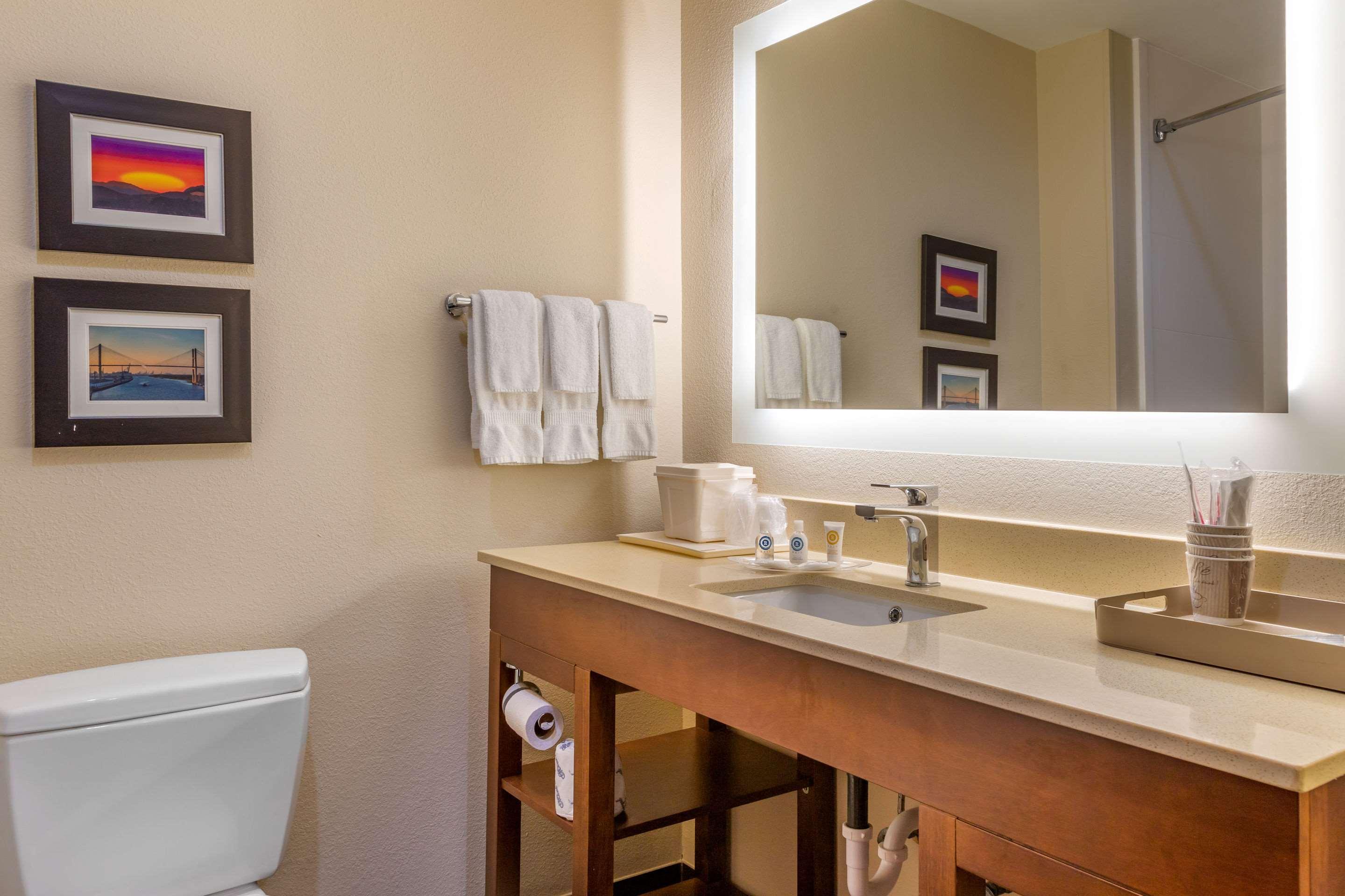 Comfort Suites Savannah Gateway I-95 Georgetown Kültér fotó